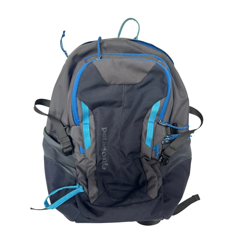 Patagonia Refugio Pack 28L Gray Navy Blue Backpack Hiking Commuter